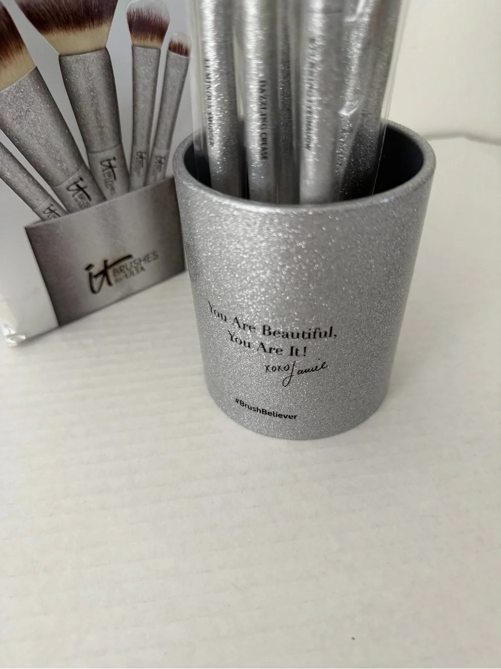 IT Cosmetics All That Shimmers 5-Piece Luxe Brush Set w/ Holder LIMITED EDITION